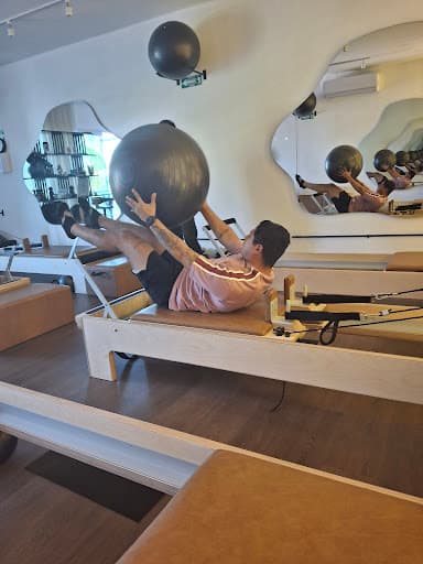 Mente y Cuerpo Pilates — Pilates en Zapopan