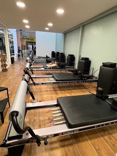 DADO PILATES STUDIO — Pilates en Lomas de Bezares, Miguel Hidalgo