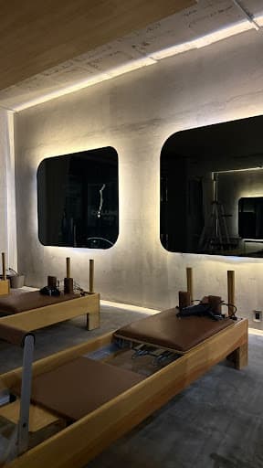 Columna Pilates Tecamachalco — Pilates en Naucalpan de Juárez