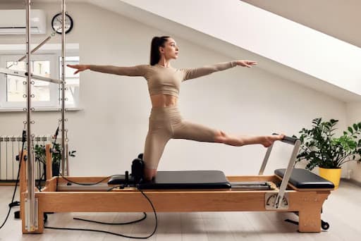 Core pilates Chiapas reformer Cadillac — Pilates en Tuxtla Gutiérrez