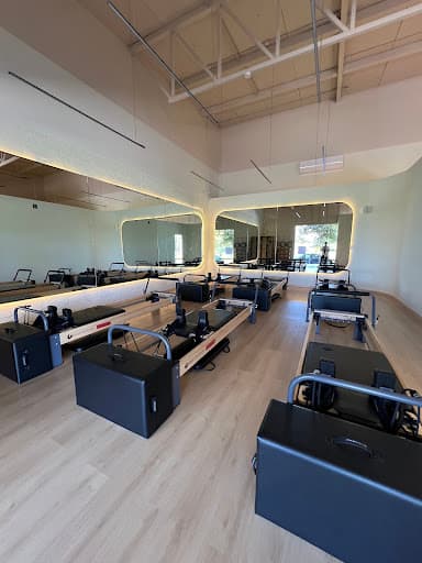 Pivot Studio | Pilates & Wellness — Pilates en Zapopan